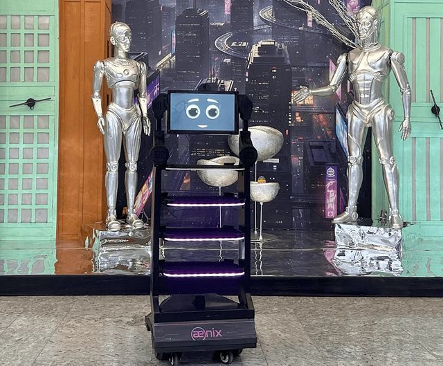 Misti, the Aeonix autonomous service robot