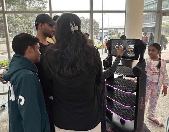 AI-Powered Autonomous Service Robot (Misti)